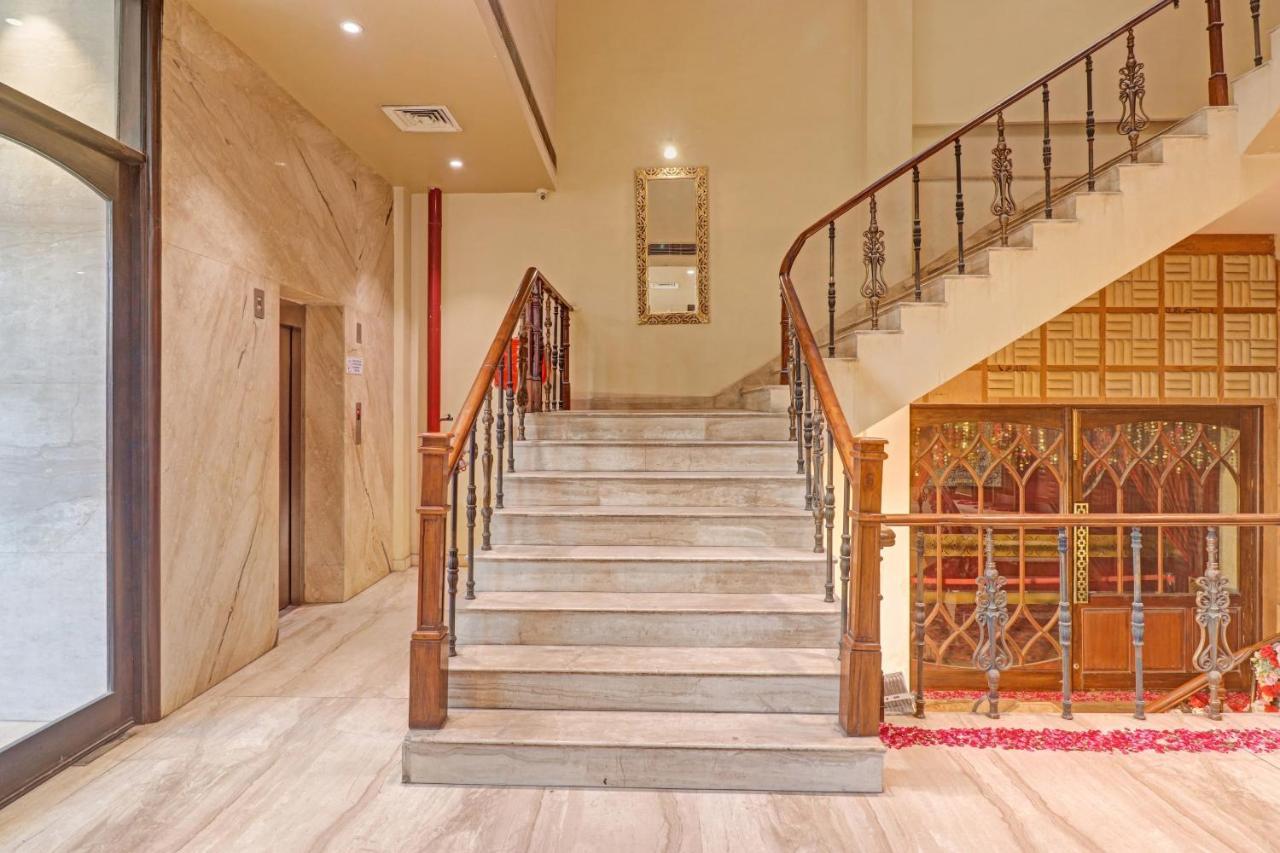 Oyo Townhouse 934 L'Elegant Hotel & Banquetby Ace Manor 가지아바드 외부 사진