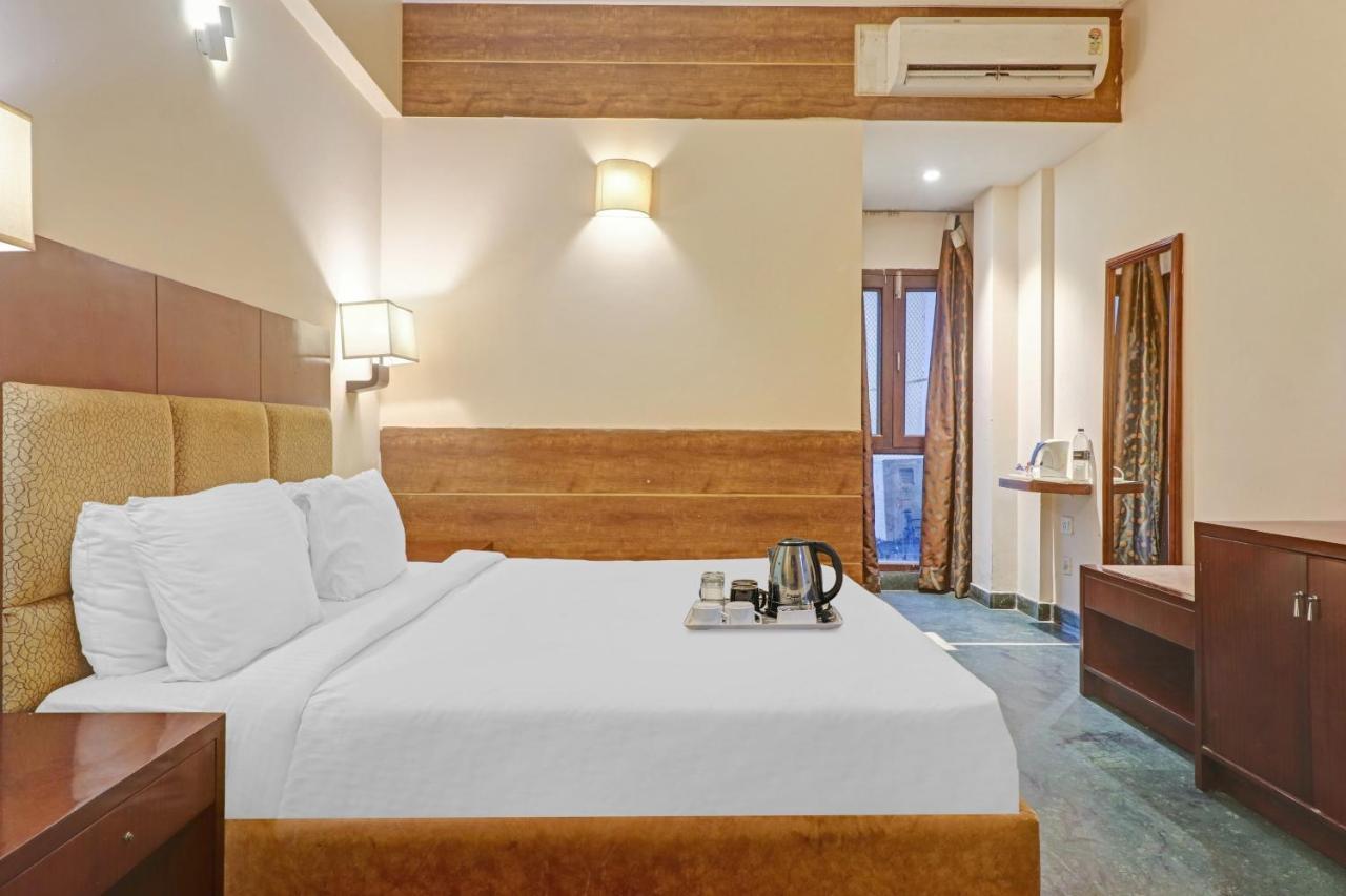Oyo Townhouse 934 L'Elegant Hotel & Banquetby Ace Manor 가지아바드 외부 사진