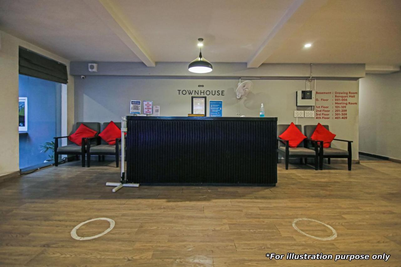 Oyo Townhouse 934 L'Elegant Hotel & Banquetby Ace Manor 가지아바드 외부 사진